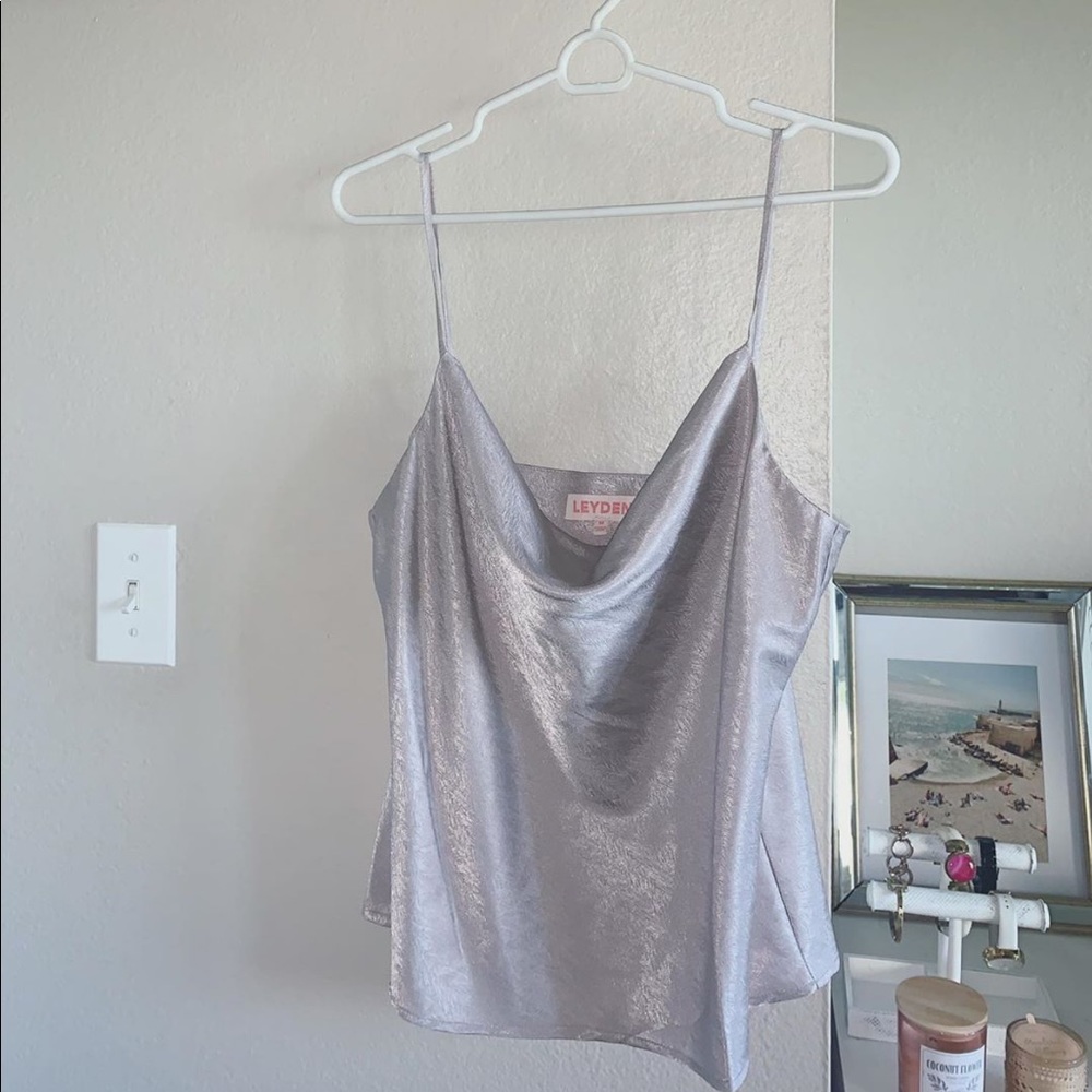 Silky top